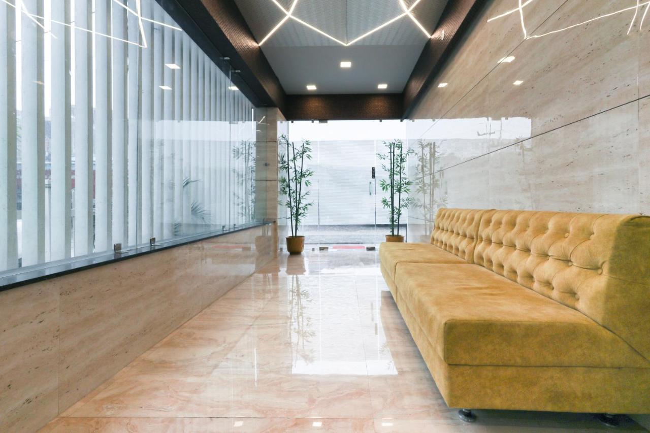 Oyo 60577 Sukhmani Residency Hotel Indore Exterior photo