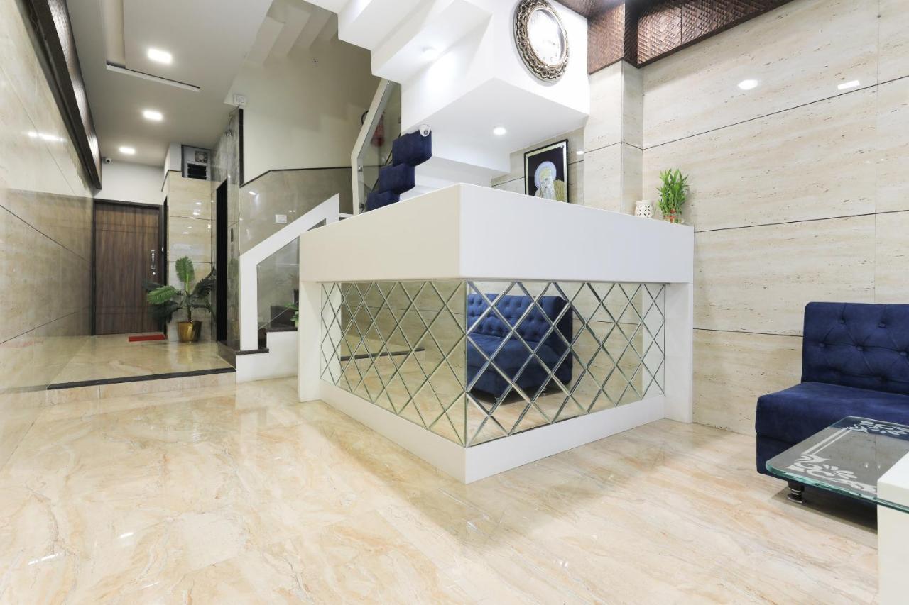 Oyo 60577 Sukhmani Residency Hotel Indore Exterior photo